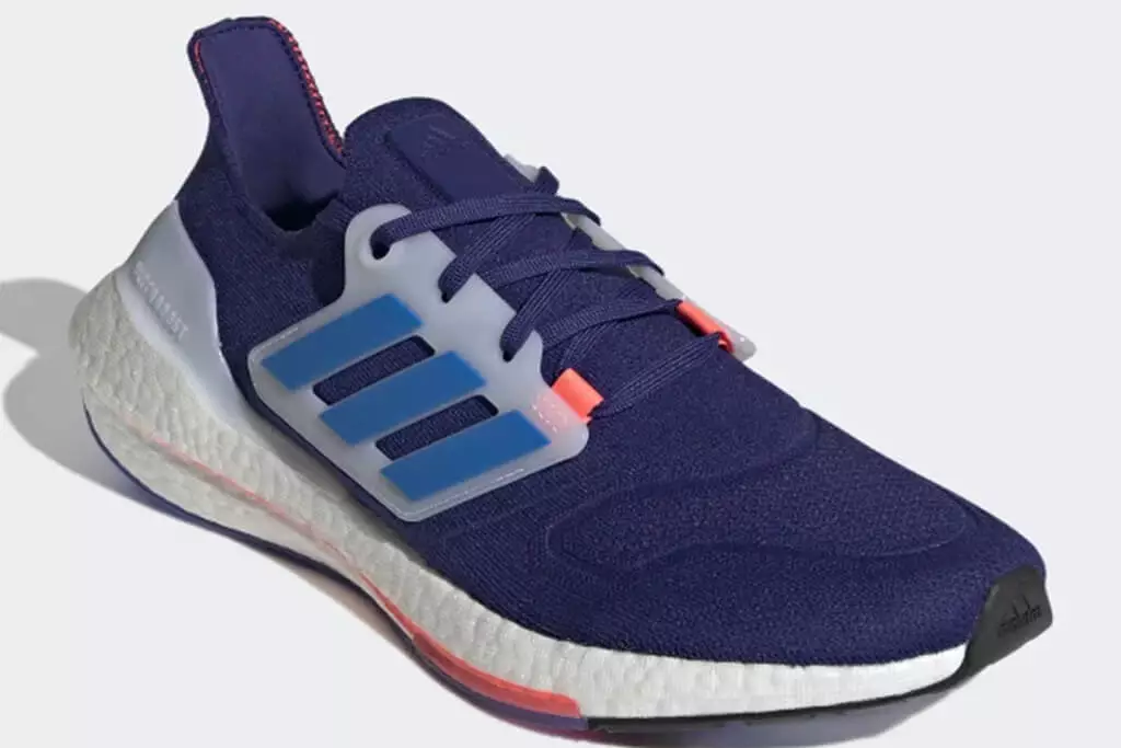 Ultraboost 22 Front