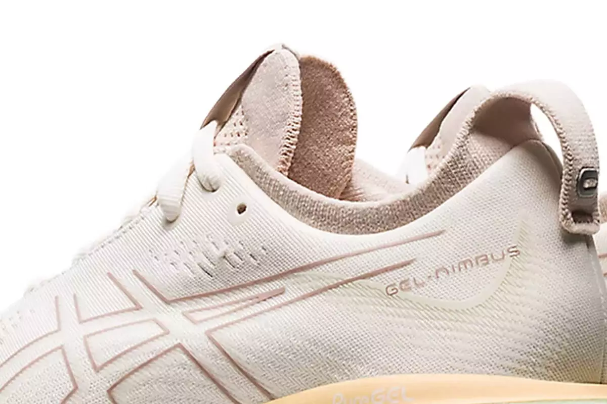 Asics Gel Nimbus 25 tongue